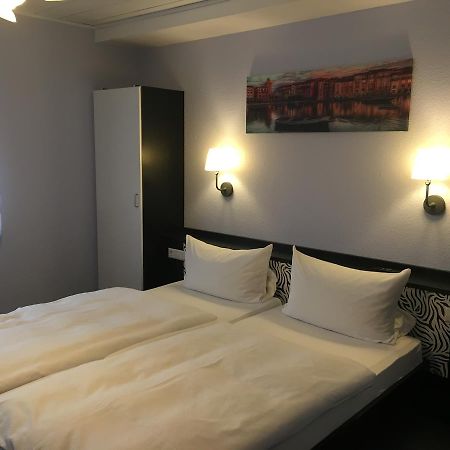 ZIP Hotel Lingenfeld Buitenkant foto