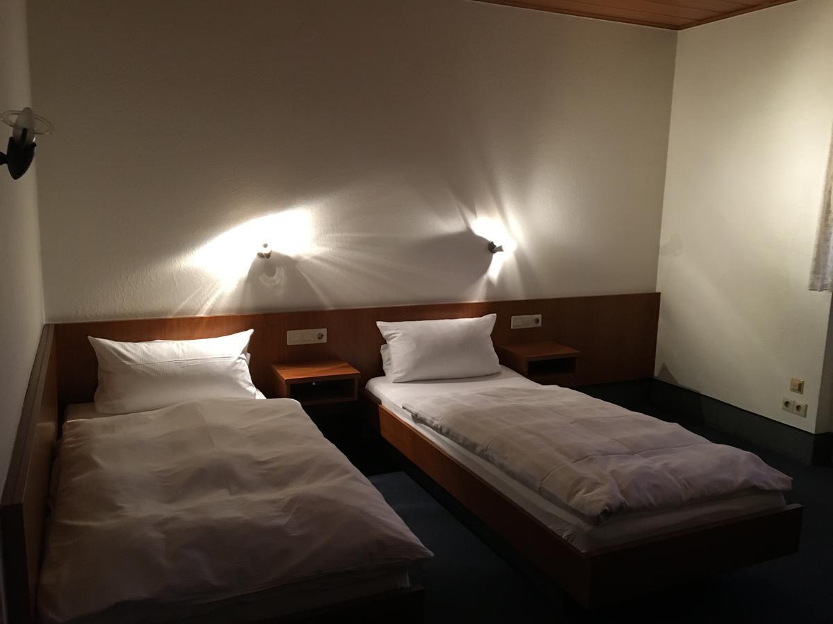 ZIP Hotel Lingenfeld Buitenkant foto