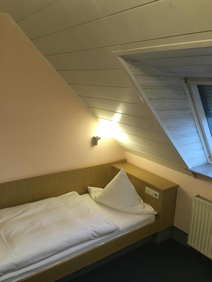ZIP Hotel Lingenfeld Buitenkant foto