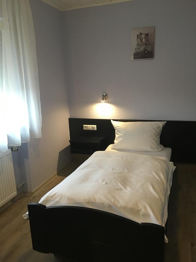 ZIP Hotel Lingenfeld Buitenkant foto