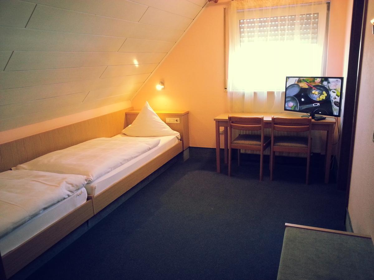 ZIP Hotel Lingenfeld Buitenkant foto